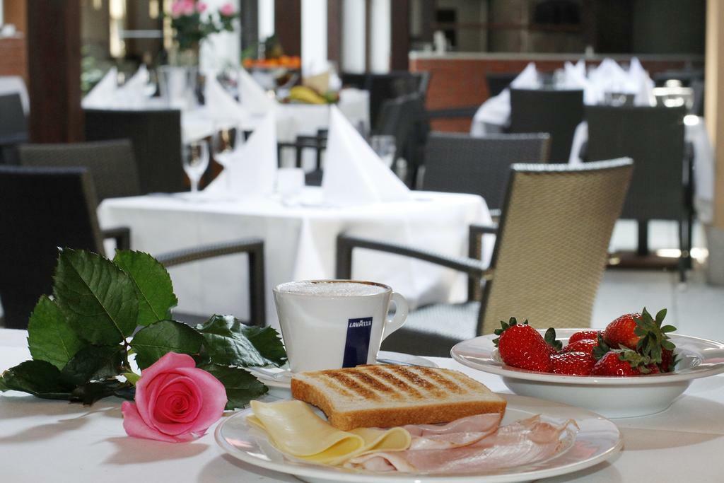 Hotel Parco Di Schoenbrunn Vienna City Ресторан фото